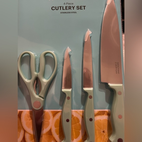 Martha Stewart Everyday 4-piece Cutlery Set - Picture 3 of 3